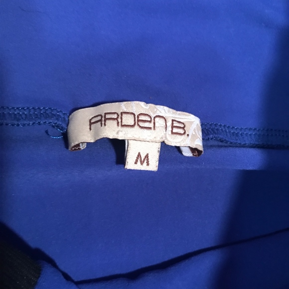 Electric Blue short Skirt for your Curves - Picture 4 of 4